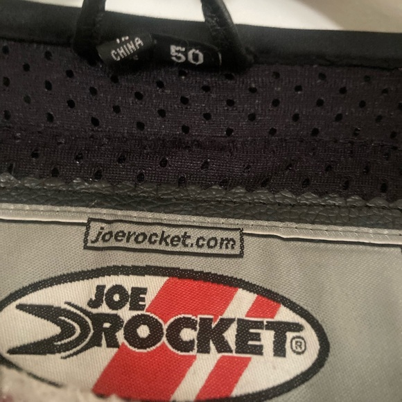 JOE ROCKET MOTORCYCLE LEATHER JACKET FOR SALE Genuine leather $300 - Picture 3 of 4